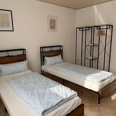Monteurunterkunft Xxl Mit 2 Kuechen Σπίτι διακοπών Καρλσρούη